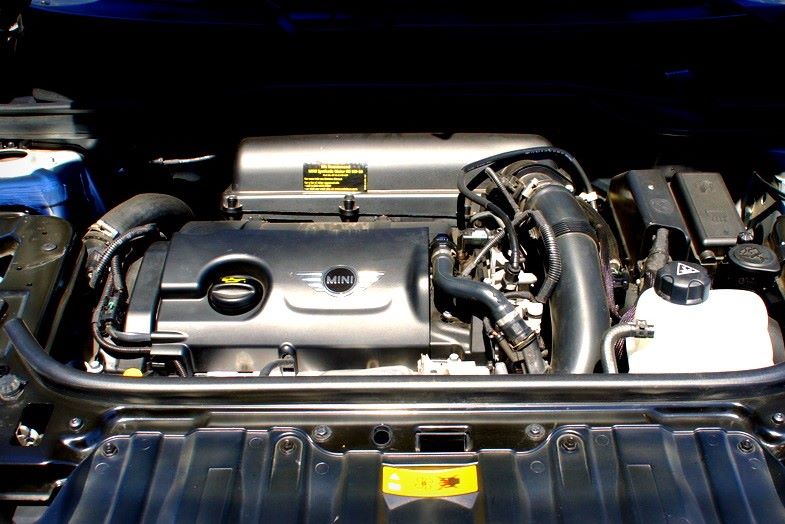 MINI Paceman Engine